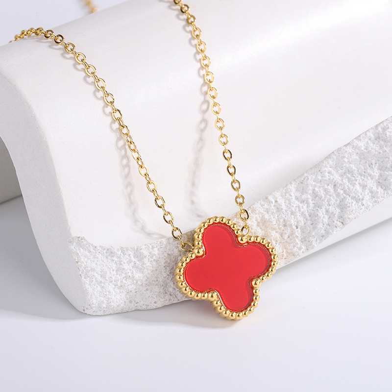 Red deals clover necklace